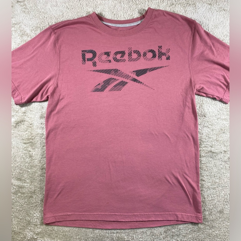 Reebok Men’s Medium Pink Graphic Tee Shirt Used #62